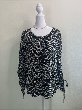 LOVESTITCH Black White Tiger Stripe Button-Up Blouse L Long-Sleeve Tie Boho Chic